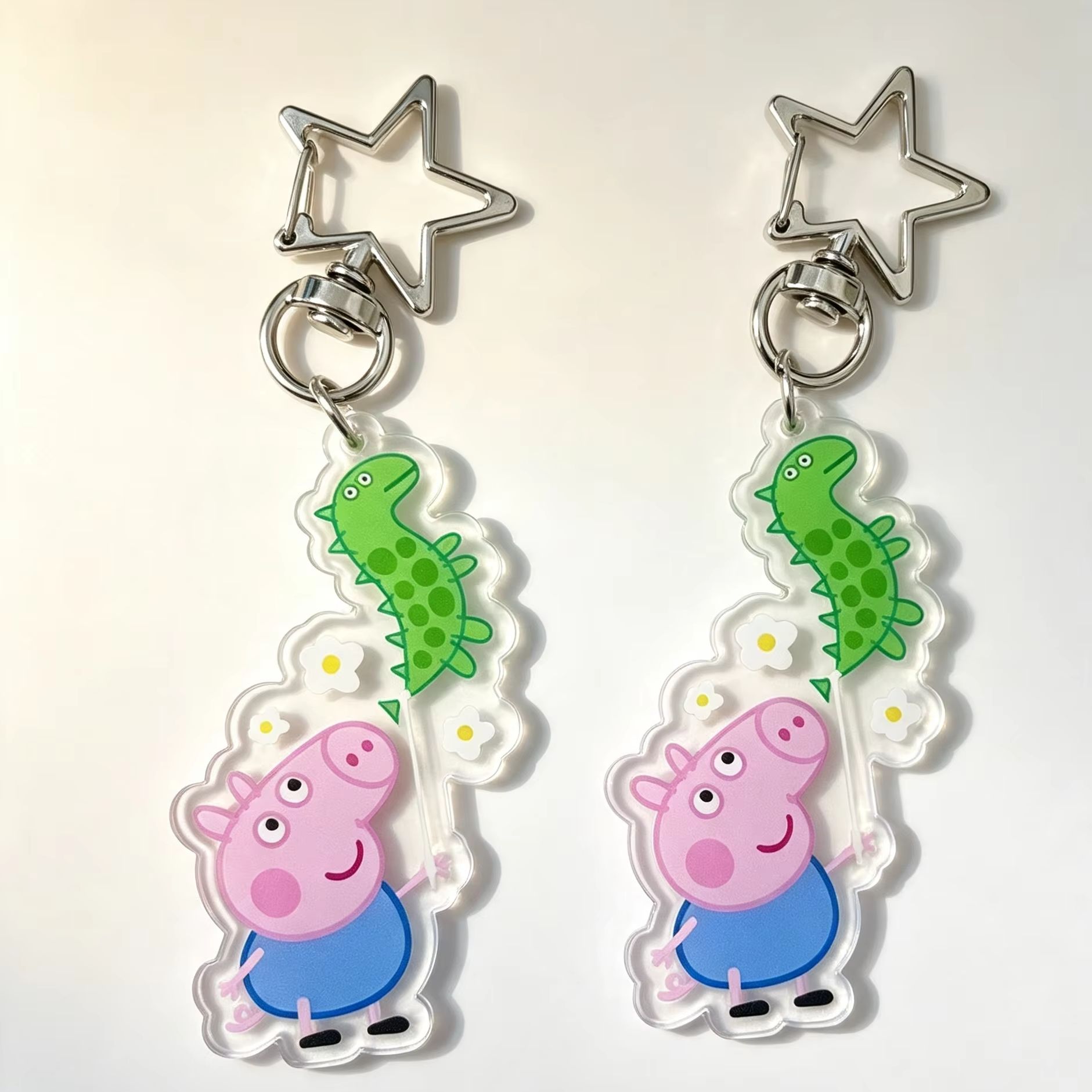 Cosplay Floating Prop - ペッパピッグ ジョージ アクリルフィギュアキーホルダー 鮮やかな漫画プリント 軽量 バッグ飾り