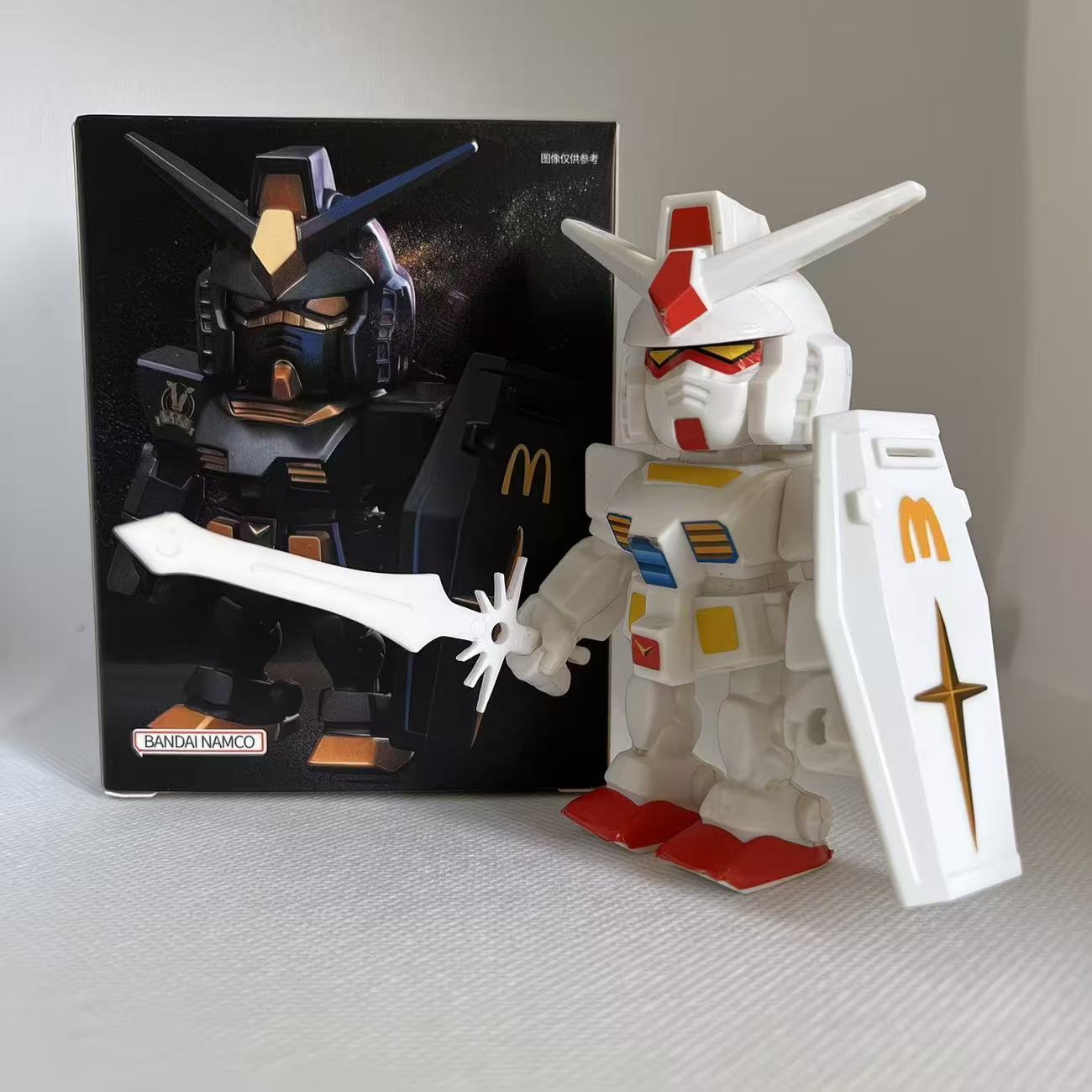 マクドナルドガンダムフィギュア Qmsv Rx-78-2 V - Bandai Gundam Hg のレビューと価格