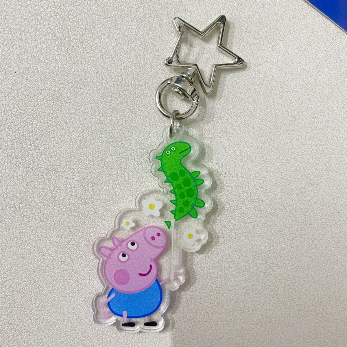 ペッパピッグ ジョージ アクリルフィギュアキーホルダー 鮮や - Cosplay Floating Prop のレビューと価格